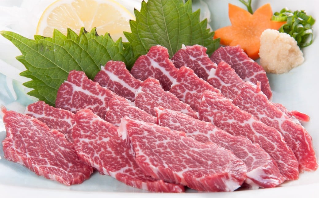 
            【桜屋】 貝の身 （カイノミ） 馬刺し 300g （専用醤油付き 150ml×1本） 馬刺 馬肉 馬 冷凍
          