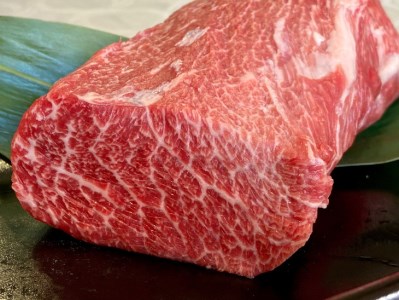 京の肉 ひら山厳選 京都府産 黒毛和牛 モモブロック 500g《特選 A5・A4ランク 熟成 熟成肉 冷蔵 牛 和牛 黒毛和牛 肉 牛肉 亀岡牛 京都肉 国産 国産牛 国産牛肉 京都府産 丹波産 ロー