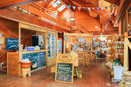 コテージ アウトドア 宿泊補助券 15,000円分 PICA八ヶ岳明野 ピカキャンプ場 キャンプ テント チケット利用券 優待券 [h158]