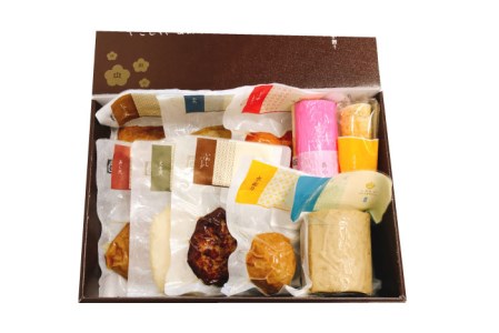 【全6回定期便】小箱 (かまぼこ詰め合わせ)  蒲鉾 おつまみ おやつ お弁当 おかず ハンバーグ 五島市/しまおう [PAY044]