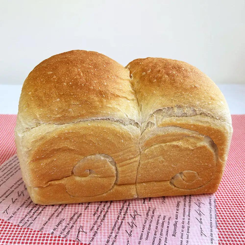 体にやさしい無添加パン（全5種類7個入）とシフォンの詰め合わせ ぷちぶろう 青森県十和田市