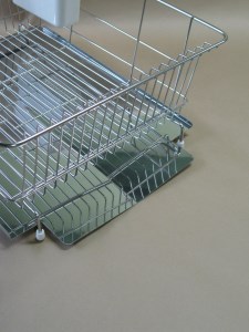 水が流れるステンレス製水切り（ワイド横型） 水切りラック【011S005】