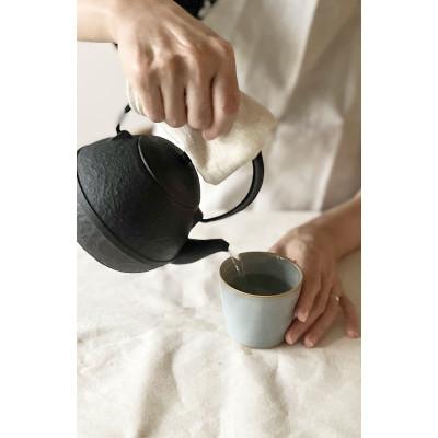 ふるさと納税 奥州市 南部鉄器　鉄瓶　たまご形　0.55L　伝統工芸品 [Z0044] |  | 01