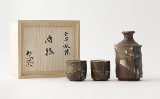 
                  梶原妙子／合わせ乱掻酒器セット
                