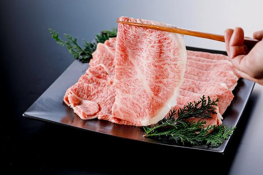 
【優等賞受賞】黒毛和牛 食べ比べ 500g （肩ロース 250g モモ 250g）（京の肉 京都府産黒毛和牛 牛肉 和牛 国産 国産牛 焼しゃぶ すき焼き しゃぶしゃぶ モモ 肩ロース クラシタ 霜降り 赤身 食べ比べ 贅沢 ご褒美 贈物 お中元 お歳暮 ギフト 贈答 薄切り スライス 冷凍 京都府 ）
