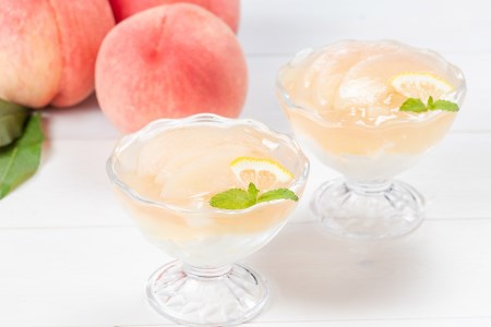 AE048【令和4年度出荷分】食べたら笑顔になる！島原育ちの桃 1Kg　＜数量限定＞