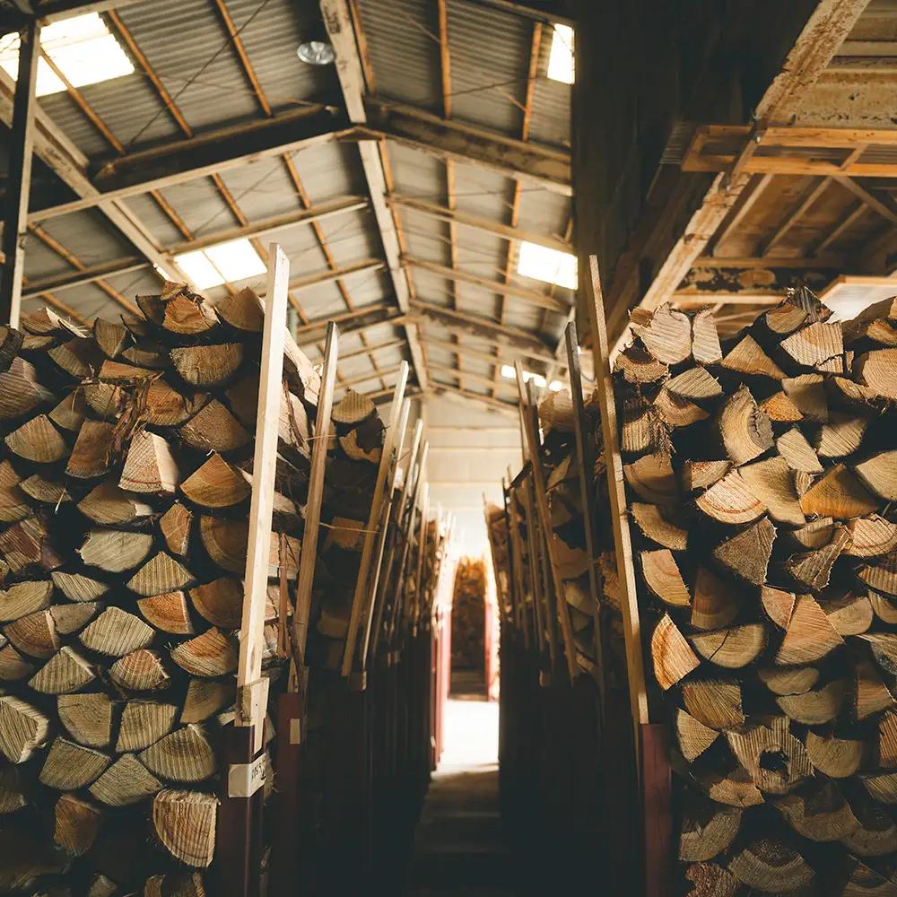 【3回定期便 計270kg】広葉樹薪【クヌギ】太薪 30cm 90kg（18kg×5箱） ｜ 定期便 薪 針葉樹 自然乾燥 薪ストーブ アウトドア キャンプ 料理 ピザ窯 燃料 燃焼