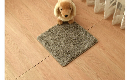 ペットに優しい洗えるしっかり吸着カーペット 36×36cm グレージュ色