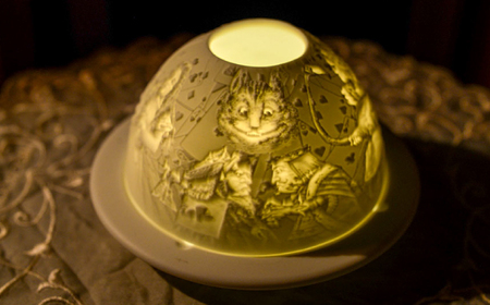 【波佐見焼】リトファニーキャンドルライト〈不思議の国のアリス〉【ルセラ・ポーセリン】[CG14]