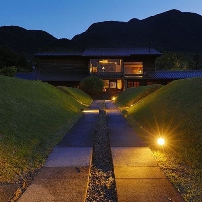 南阿蘇村温泉旅館・ホテル 平日ペア宿泊券  松【1143923】