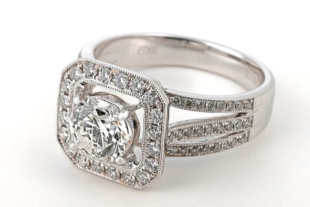 【一点もの】ダイヤモンド（1.010ct）プラチナリング　R88　K05144-H