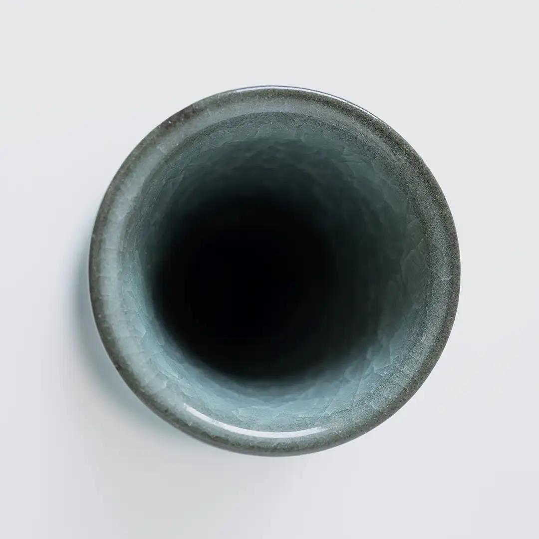 【氷裂貫入青瓷】花器 （小野寺裕司 作） 径6.2cm×高さ21cm