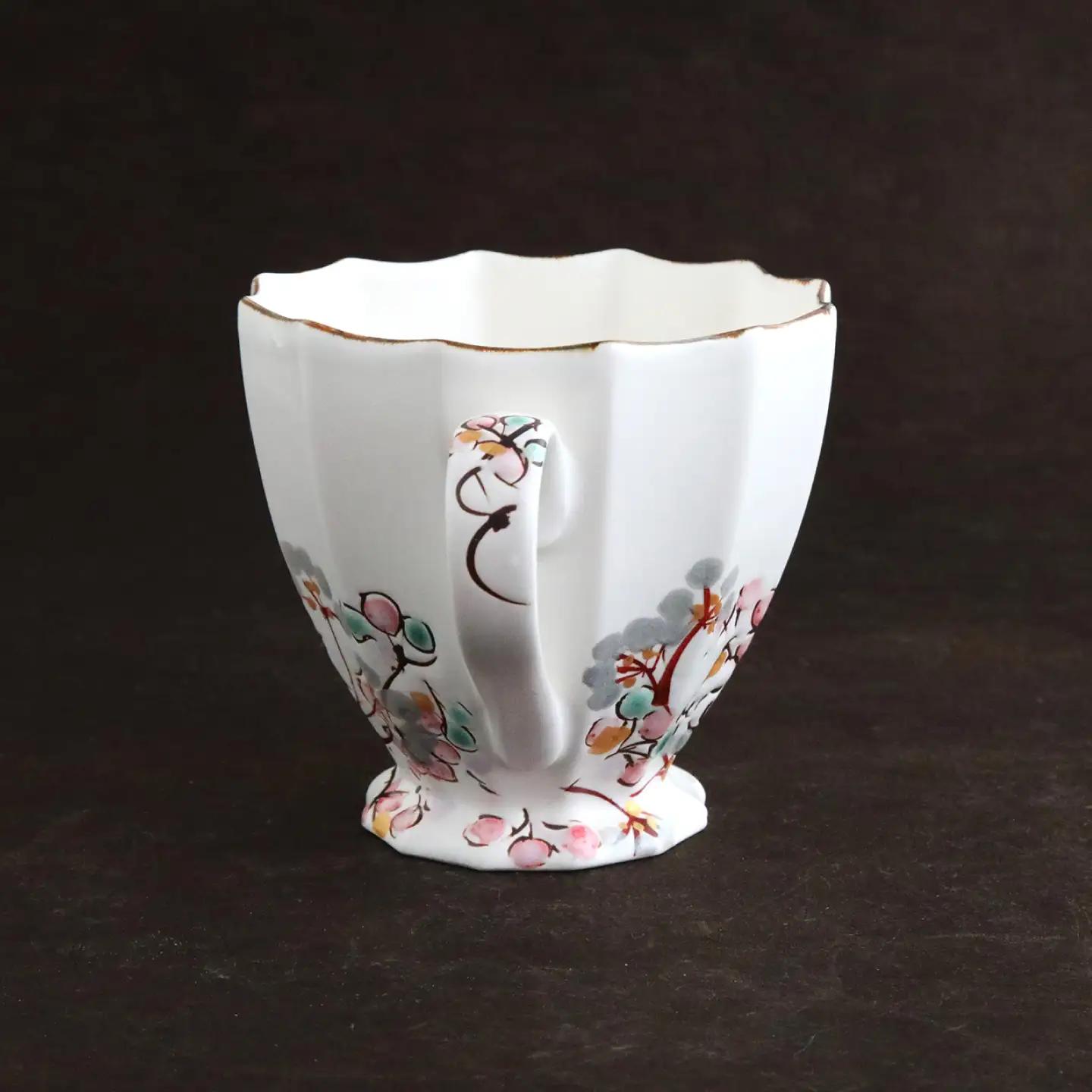 【美濃焼】koyomiお花マグカップ 11月 赤実り山帰来【buzan 武山窯】食器 コーヒーカップ ティーカップ [MBA023]
