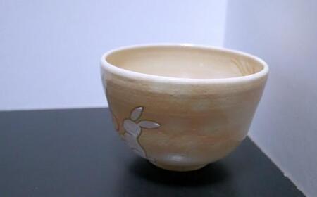 【伝統工芸品 清水焼】京絵付け茶碗「うさぎと羽子板」（伝統工芸茶碗 お茶碗 陶器）