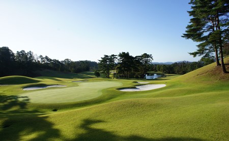 ゴルフ場利用券 パインツリーゴルフクラブ 昼食付 ゴルフ場利用券【1名・平日プレー】