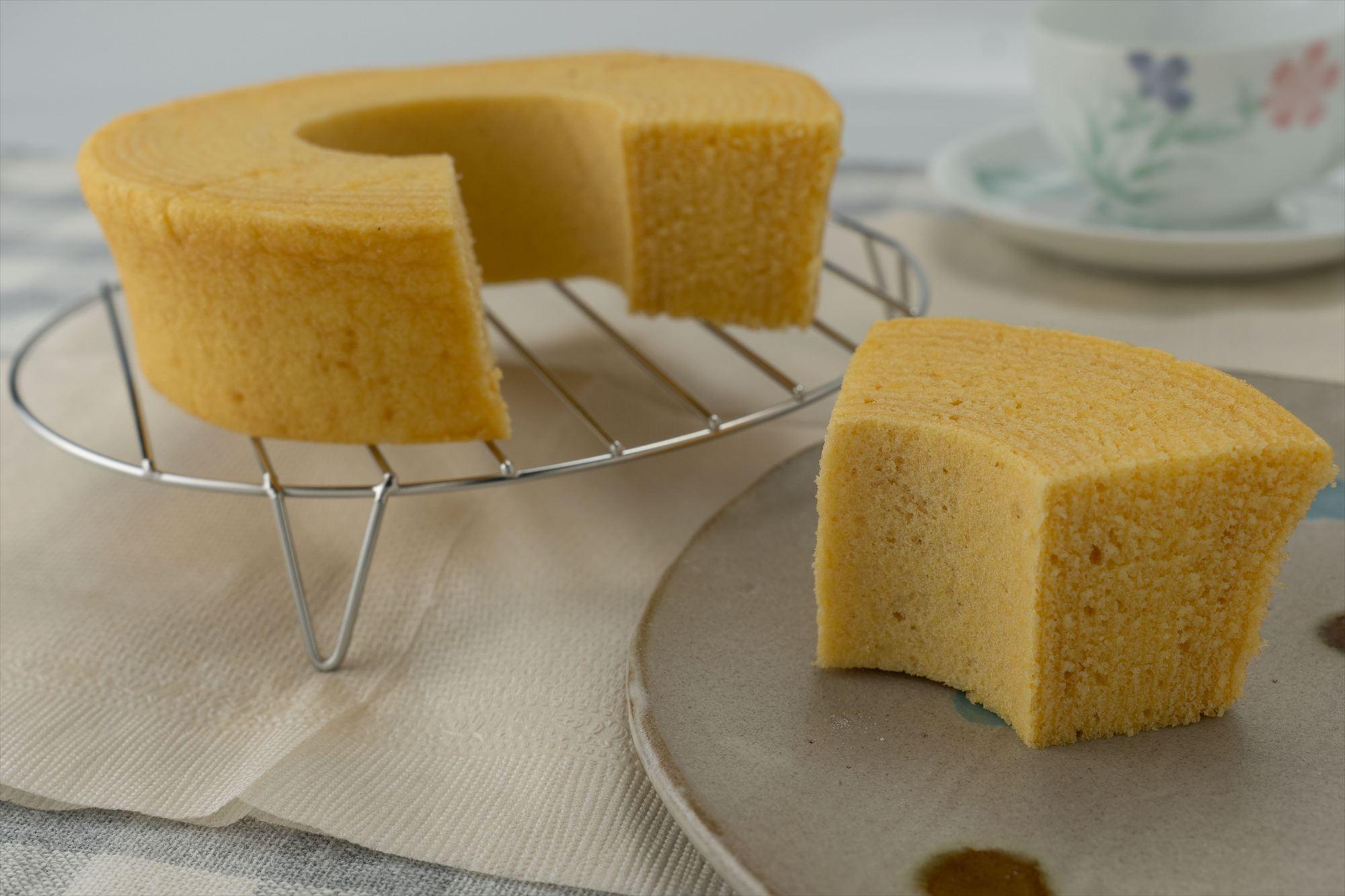 米菓バウム【ホール】プレーン グルテンフリー 米粉 米粉菓子 小麦不使用 バウムクーヘン しっとりなめらか 優しい甘さ [1319]