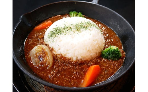 あか牛 カレー 詰め合わせ セット （あか牛カレー 180g×2、あか牛100％挽肉カレー 220g×2） 合計4個 肉 にく ミート 牛肉 ビーフ ミンチ ひき肉 挽き肉 赤身 カレー 挽き肉カレー スパイシー 常温