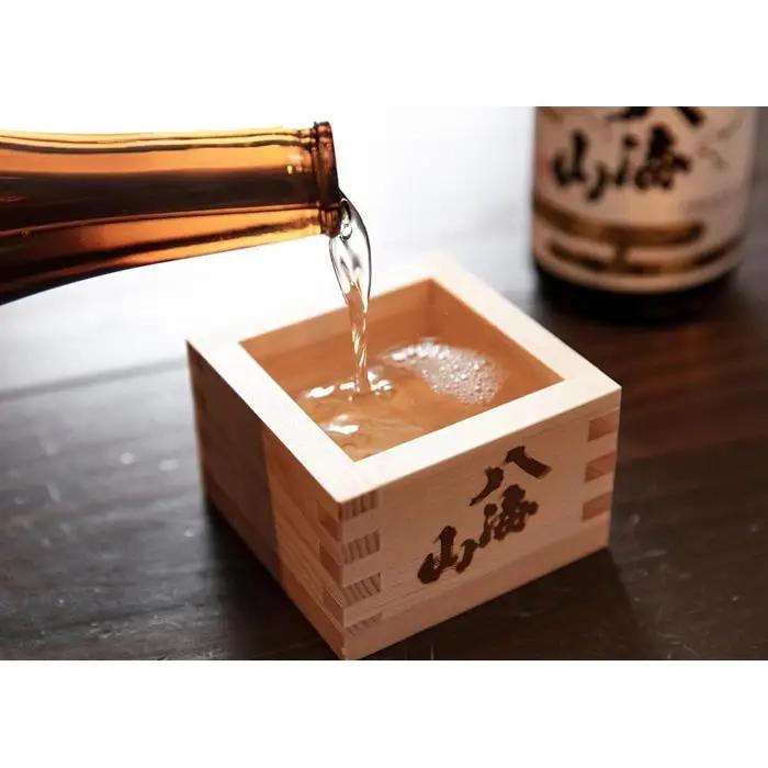 【魚沼地域限定】純米酒 八海山「魚沼で候」1800ml×2(化粧箱付き) | 八海山