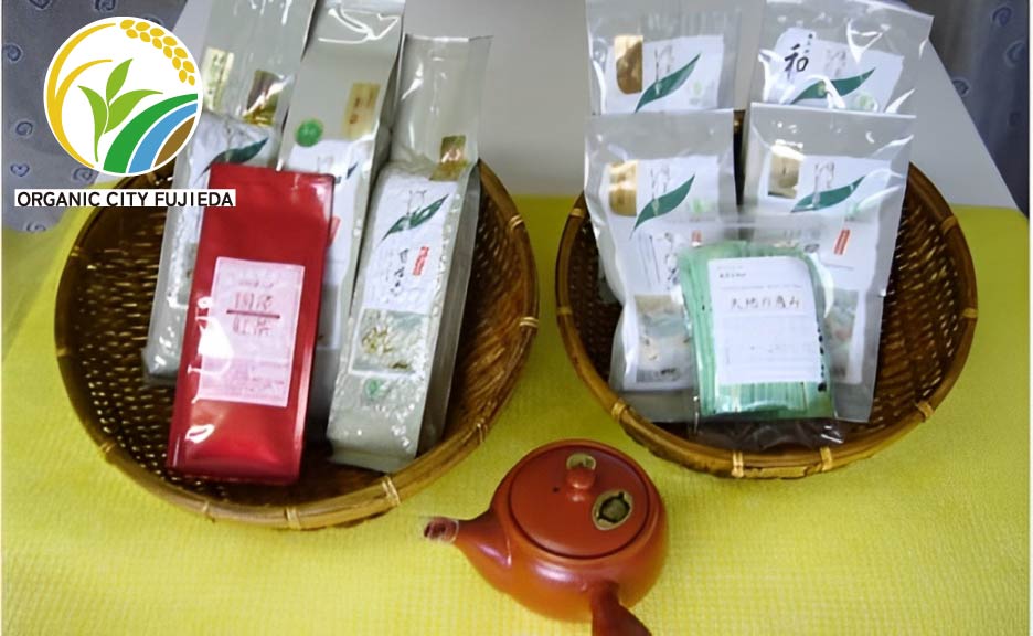 茶のこころセット（有機茶各種と急須のセット）