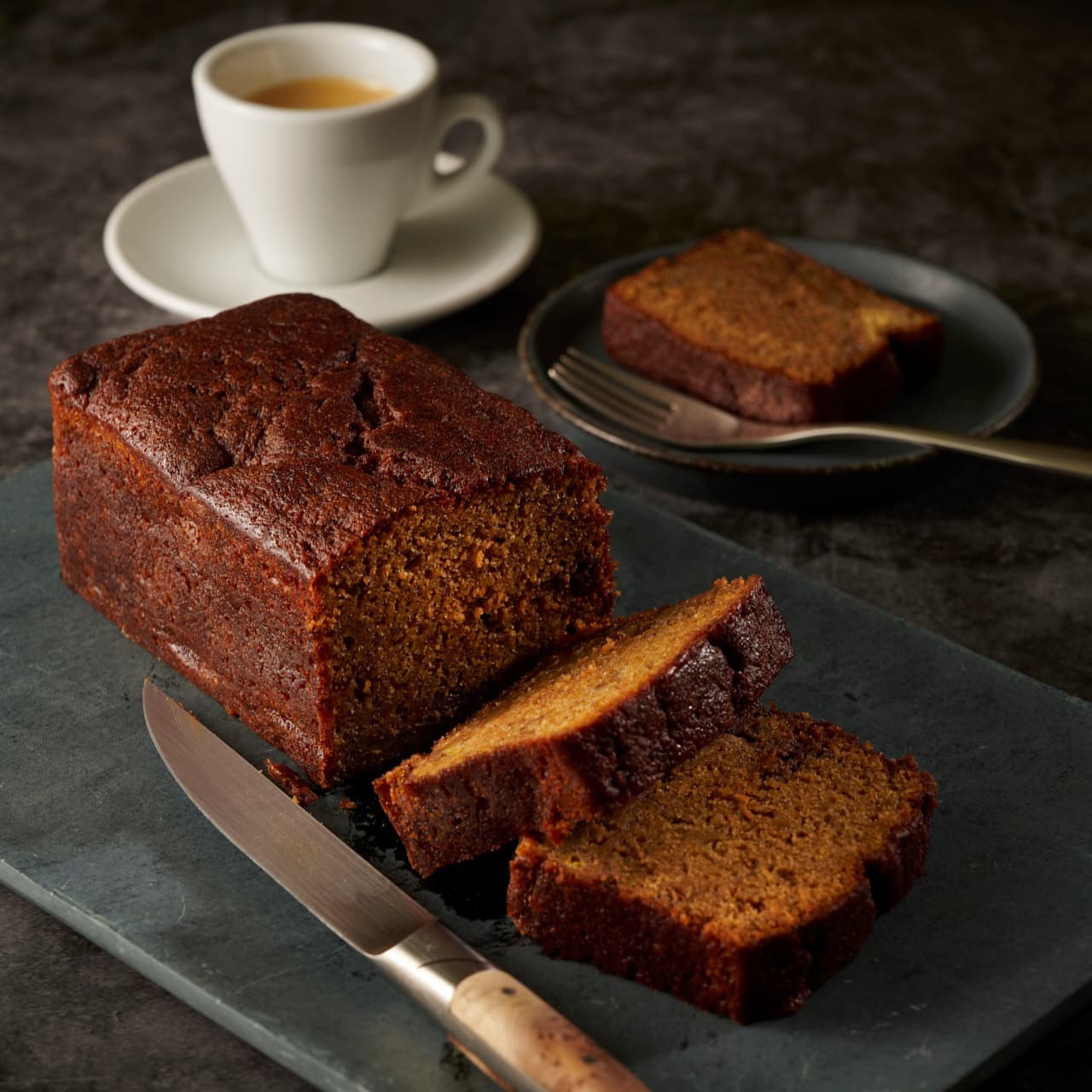 
                  自家製 バナナ キャラメル パウンドケーキ Banana caramel poundcake（長さ約18cm/約570g） 菓子 焼菓子 チョコレート パウンドケーキ バナナ キャラメル 自家製 スイーツ デザート
                