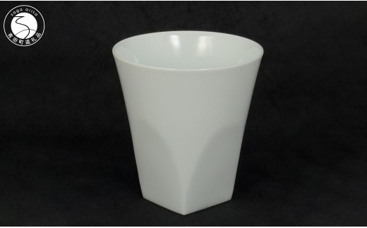 有田焼 奥川俊右ェ門作 面取りフリーカップ 【奥川俊右ェ門窯】 伝統工芸 白磁 A75-67