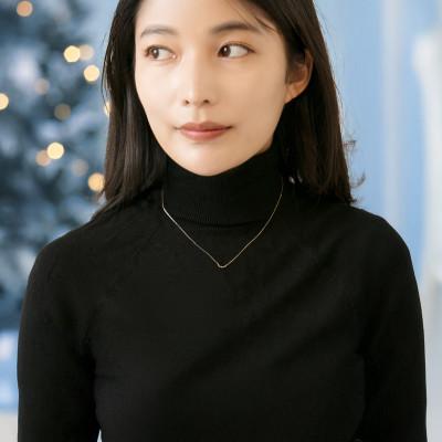 ふるさと納税 大津市 【18金イエローゴールド】ダイヤモンドネックレス 美しい曲線 カーブデザイン 大人気 上品ジュエリー |  | 02