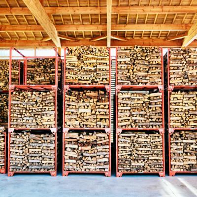 ふるさと納税 若狭町 乾燥薪　広葉樹ミックス薪20kg　35cm　中割り〜大割り　薪ストーブやキャンプ・焚き火などにも |  | 02