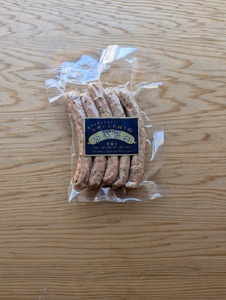 うちゅうブルーイング クラフトビール8本と名水百選で知られる白州の手作りソーセージ3種セット クラフトビール ソーセージ ウインナー ベーコン 詰め合わせ セット 8本 350ml 宇宙ビール うちゅ