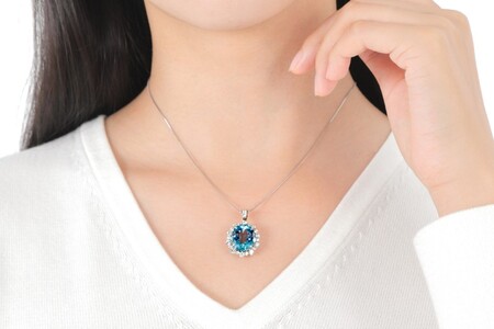 【一点もの】アクアマリン（8.41ct）ダイヤモンドプラチナペンダント　R85　K05141-H