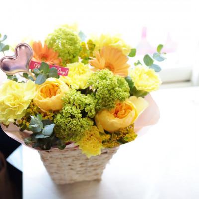 ふるさと納税 筑西市 【母の日】季節のお花のアレンジメントMサイズ〜花瓶不要!届いてそのまま飾れるフラワーアレンジ |  | 02