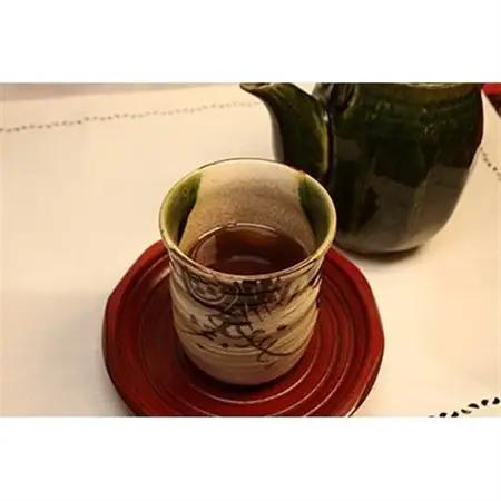 くしろ夕焼けのほうじ茶(100g)×8個と抹茶ソフト引換券2枚付き_お食事券 食事券 チケット 体験 体験型 お茶 スイーツ 北海道 釧路町 釧路超 特産品 _【1120249】