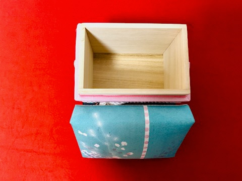 【限定１品】にほんちゃばこ 緑色・装飾桐箱(水彩画風)