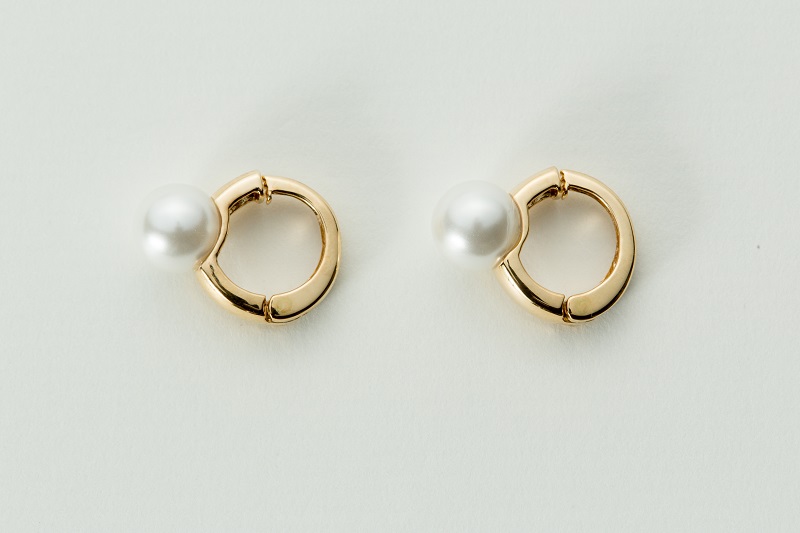 【ジュエリーの街、山梨県甲府市】8ミリ アコヤ真珠 K18ピアリング 39-17Y