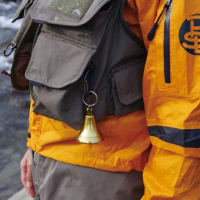 ふるさと納税 三条市 [ベルモント] 消音熊よけベル アウトドア用品 キャンプ用品 迷子対策【010S762】 |  | 02