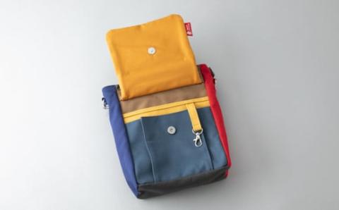 帆布鞄 イヌイット カラフルB・C フロントフラップショルダー（ミニ） 高島屋選定品 （株）髙島屋洛西店 滋賀県 東近江市 E27 帆布 バッグ ショルダー コンパクト カラフル シンプル【※カラーを