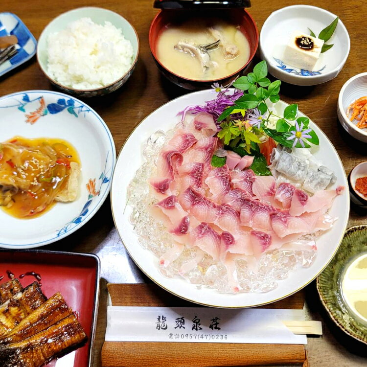 【ふるさと納税】お食事券 チケット 【川魚料理】田中屋(龍頭泉荘) お食事券 6,000円分 [田中屋(龍頭泉荘) 長崎県 東彼杵町 hs42bag680001] 川魚料理 お食事券 チケット 田中屋(龍頭泉荘)