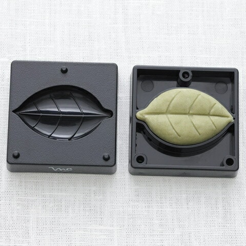 【手作り和菓子シリーズ】●練りきり型（へら付）：木の葉シリーズ● プラスチック製 和菓子 調理 料理 製菓 キッチン 調理器具 和菓子 お菓子 抜き型 押し型 型抜き ねりきり 押し寿司 千葉真知子先生監修〈スケーター株式会社〉 奈良県 奈良市 なら 8-051