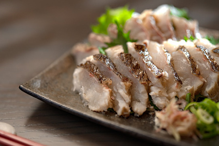 鯛の藁焼きタタキ(半身分)