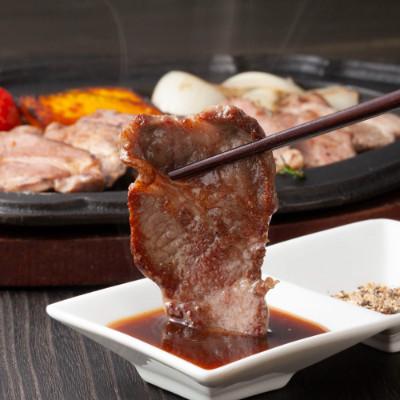 ふるさと納税 旭川市 生ラムジンギスカン400g、ラムチョップ骨付きロース肉500g、タレ80g×2個 セット_04830 |  | 01
