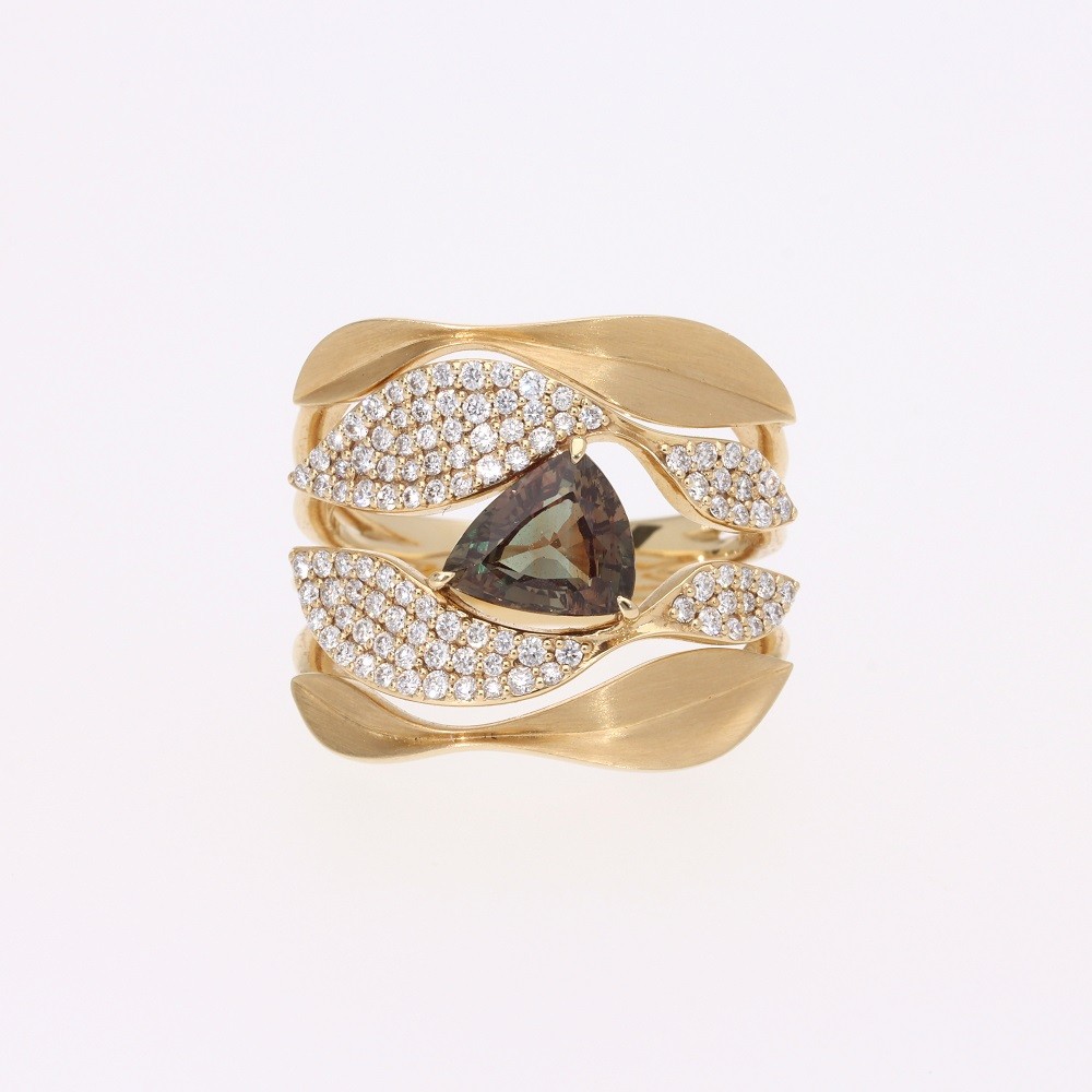 
                  K18　アレキサンドライト　ダイヤモンド　リング　AQ－317(SJ-414)
                