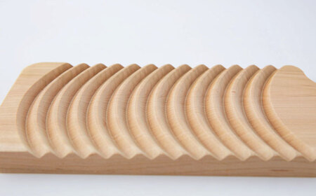 洗面台でも洗えます！サクラ洗濯板　Sサイズ 1枚 /洗濯板 土佐龍 国産桜材使用 洗濯用 部分洗い用【株式会社KACHIFUKU】[ATEL007]