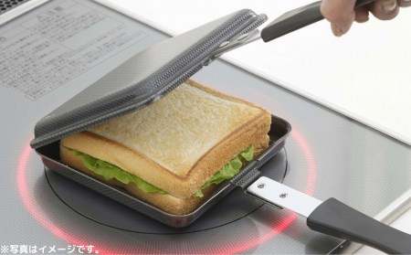両面エンボス鉄製トースターパン IH対応 キッチン用品 フライパン ホットサンド 燕三条製ホットサンドメーカー 【010S306】