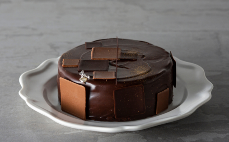 〈ATELIER CHOCOLAT ENTRE〉ザッハトルテ【配送不可：離島】