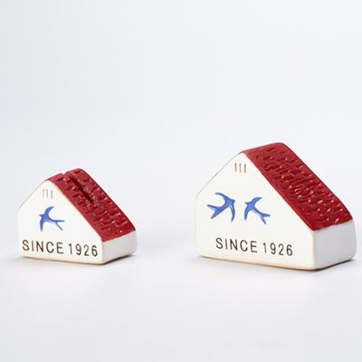 ふるさと納税 国立市 国立の桜灰使用「国立駅舎陶器」ペン立て&プチカード立てセット |  | 03