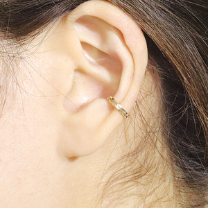 K10　 アシンメトリー　イヤーカフ