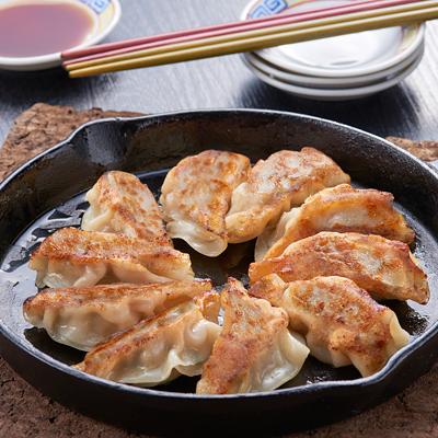 ふるさと納税 茨木市 【大阪産(もん)名品】雁飯店の生餃子(冷凍)96個たれあり |  | 01