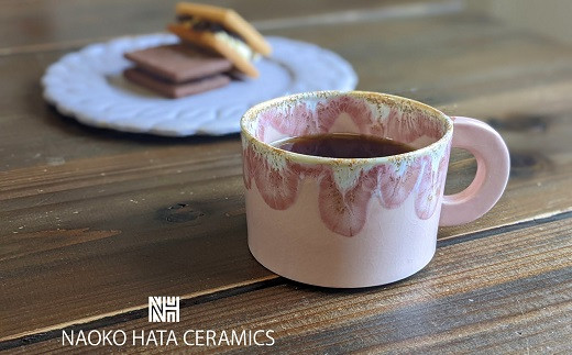 
mc02　NAOKO HATA CERAMICS　７色から選べる！個性が光るマグカップ
