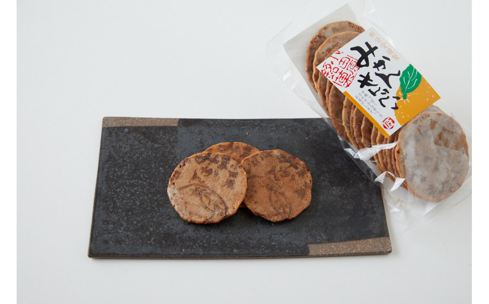 小田原老舗米菓店自慢の味　瓦せんべいオリジナルセット、みかんせんべいセット