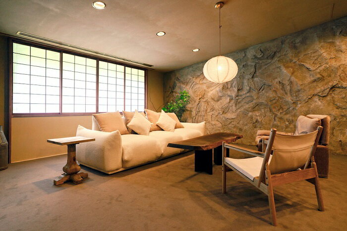 【ふるさと納税】宿泊 赤城宿 珠蕾山荘 宿泊補助券 選べる金額｜家族旅行 1棟貸し 合宿 リノベーション 非日常 リラックス サウナ 焚き火 癒し ヒノキ風呂 配慮 ホテル 建築美 上質 静観 趣 清閑 文化 歴史 四季折々 風景 旅館 宿泊補助券 和風 群馬県 前橋市