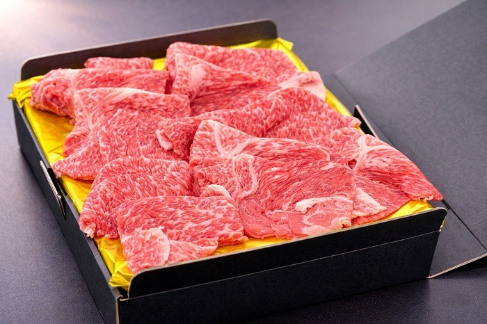 
                  （冷凍） 松阪牛 包み切り落とし すき焼きしゃぶしゃぶ用 500ｇ b-128 ／ 瀬古食品 ふるさと納税 牛肉 松阪肉 名産 ブランド 霜ふり本舗 三重県 大紀町
                